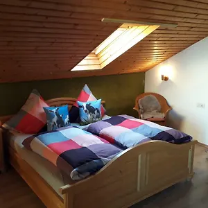  Apartment Ferienwohnung Holzwurm
